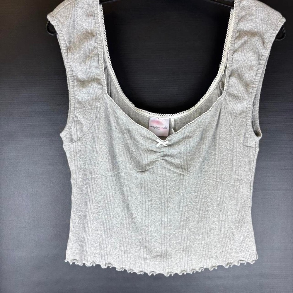 Womens out from under Gray ribbed knit crop top with lace trim and ruffled hem